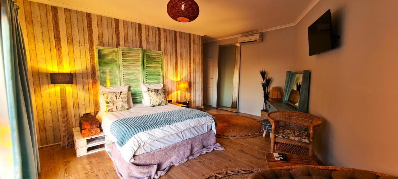 African Vibes Camps Bay Bed and Breakfast Kaapstad Buitenkant foto