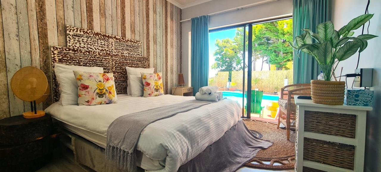 African Vibes Camps Bay Bed and Breakfast Kaapstad Buitenkant foto